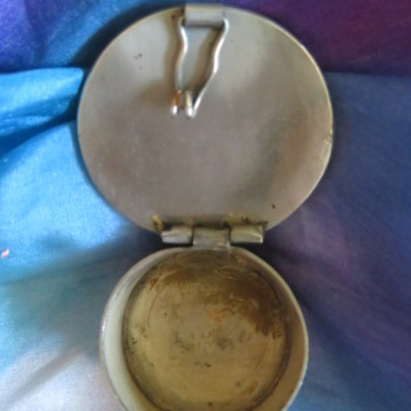 *Vintage* Alpaca Mexico Silver & Abalone PILL Box 1.25" Dia. (K312) - Picture 6 of 6